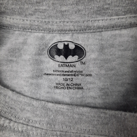Batman tshirt size 10/12 - Picture 3 of 4